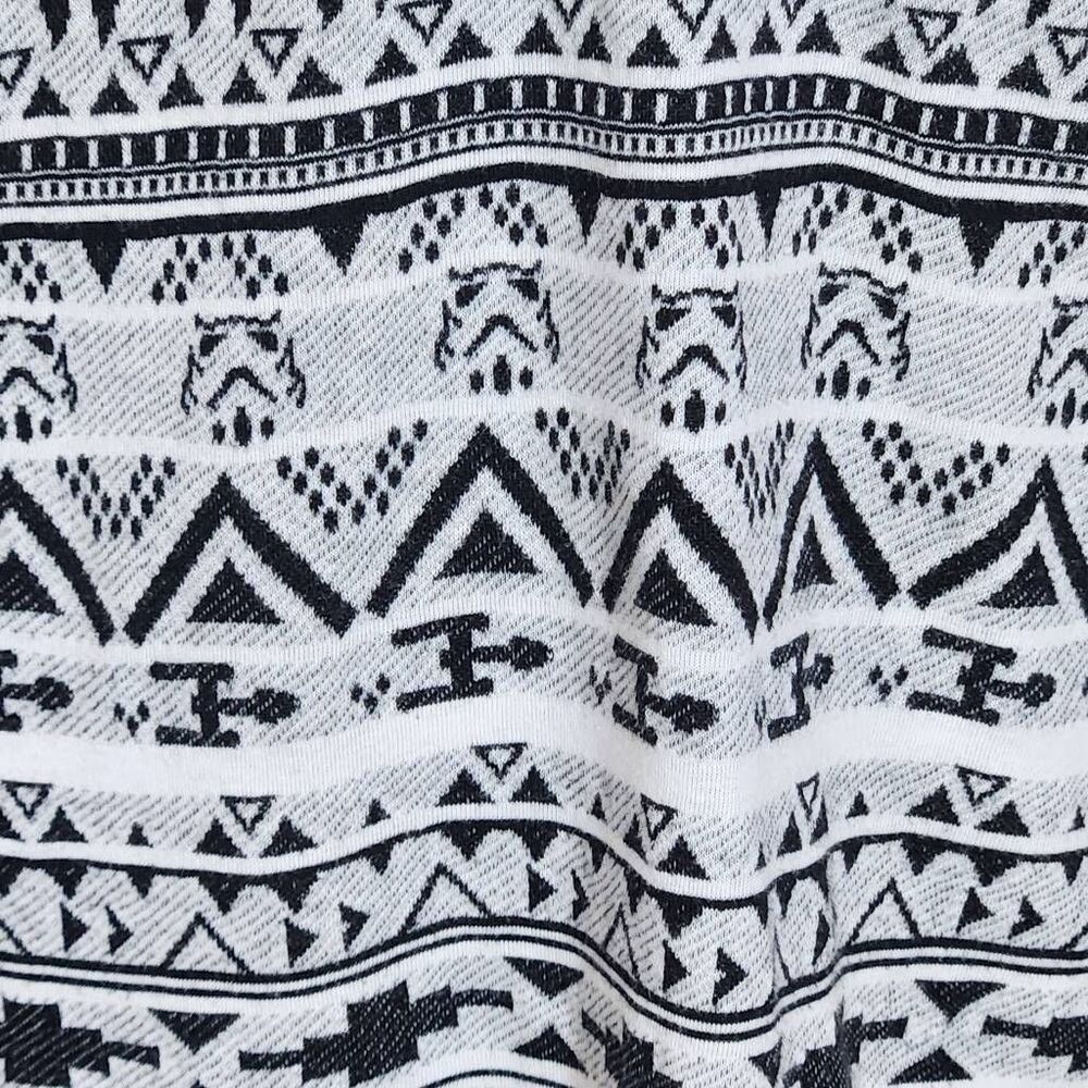 Star Wars Black and White Print Baseball Tee Size Medium Women's Star Wars Top - Picture 3 of 9